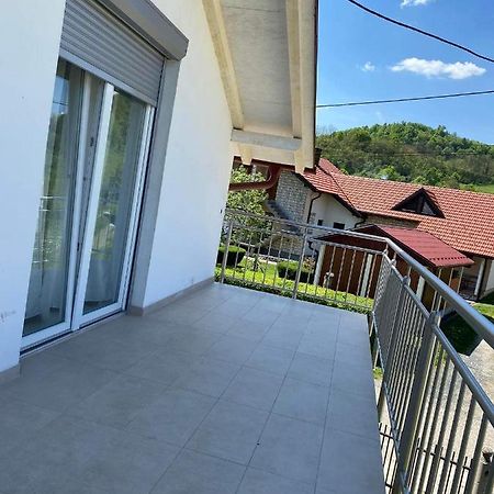 Apartman Zepce Bagian luar foto